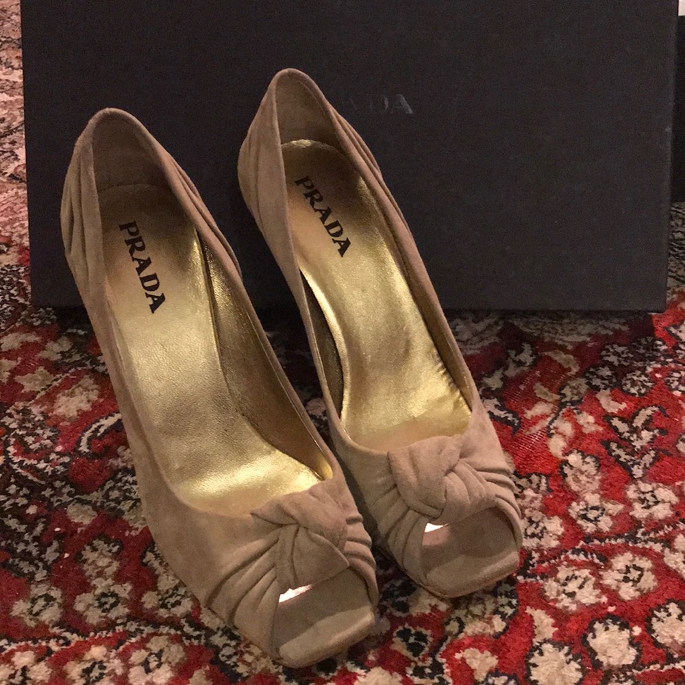 NWIB Authentic Suede Knot Prada Peep toe Heels